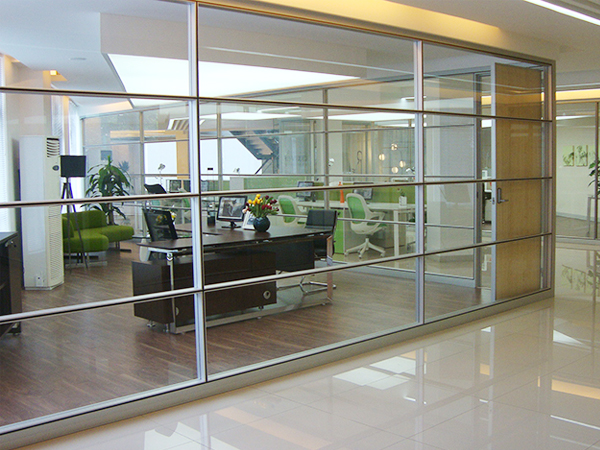 國奧小編分析隔熱條在鋁合金門窗中的應(yīng)用、